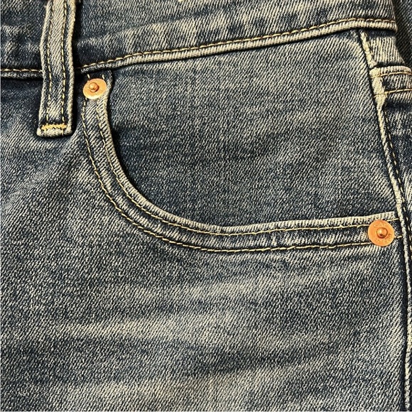 NWOT - GAP High Rise Kick Fit Jeans - Picture 7 of 10